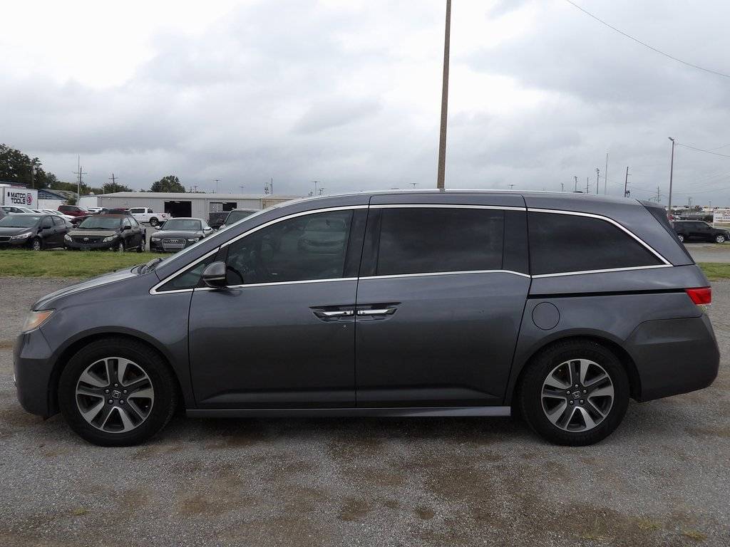 2016 Honda Odyssey Touring — Minivan — 103,370 mi — Lawton, OK