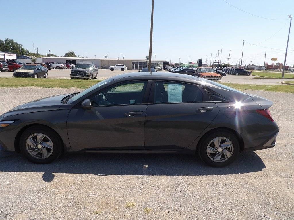 2024 Hyundai Elantra SE — Sedan — 23,654 mi — Lawton, OK