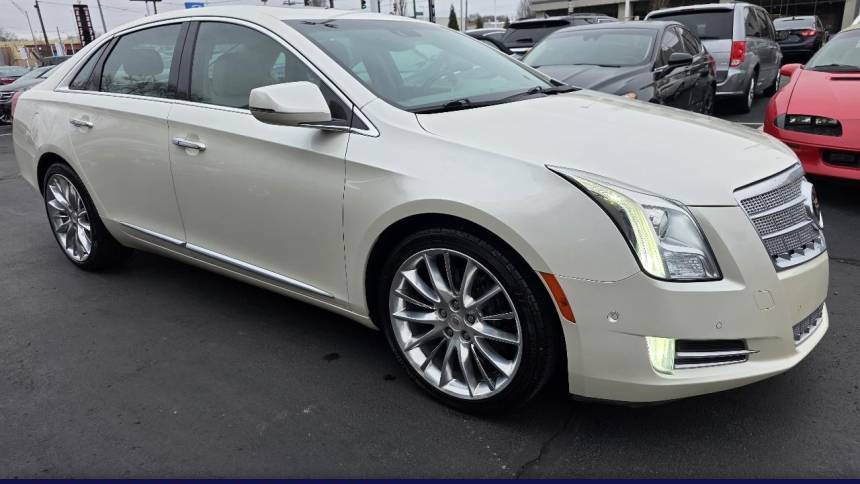2014 Cadillac XTS Platinum — Sedan — 97,594 mi — Dayton, OH