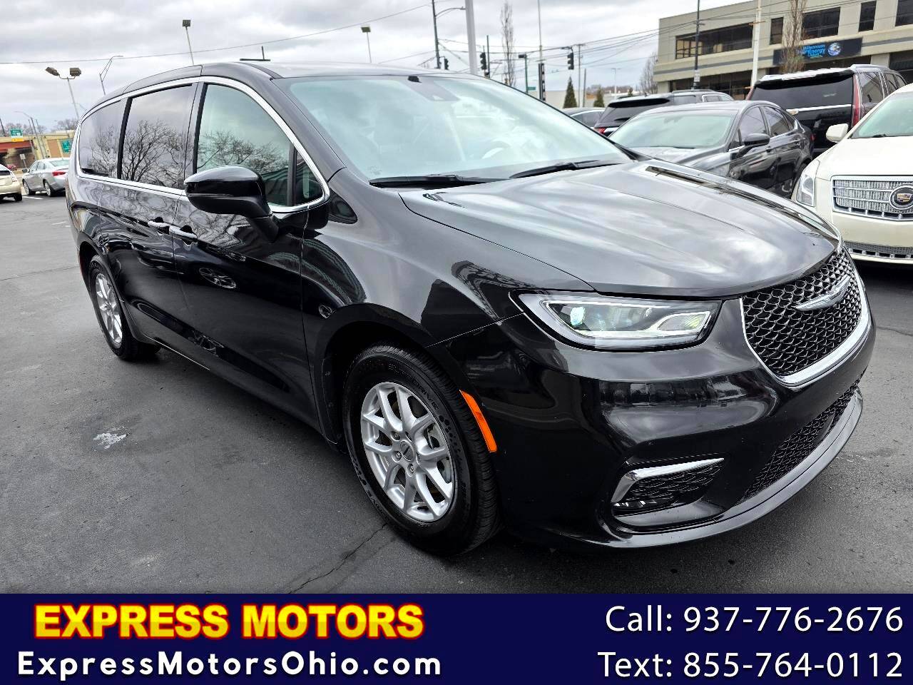 2023 Chrysler Pacifica Touring L — Minivan — 47,556 mi — Dayton, OH