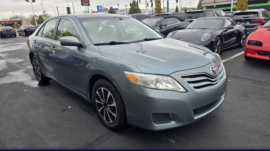 2010 Toyota Camry LE — Sedan — 136,362 mi — Dayton, OH