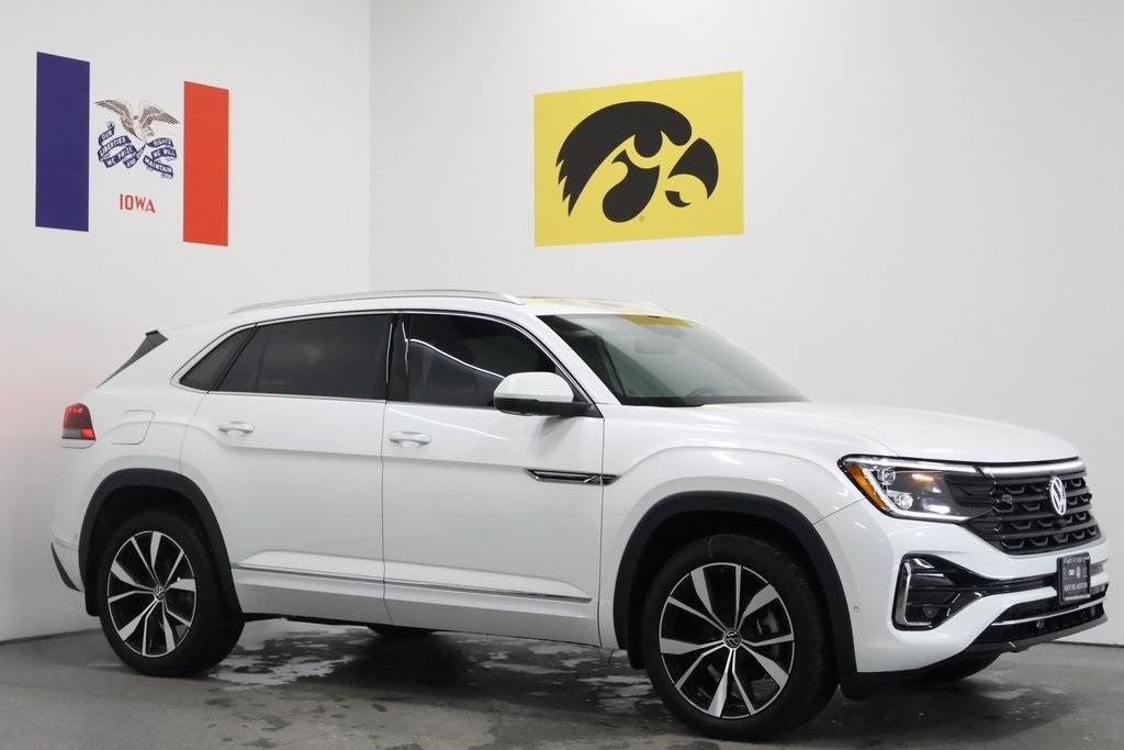 2024 Volkswagen Atlas Cross Sport SEL Premium R-Line — SUV — 7,065 mi — Iowa City, IA