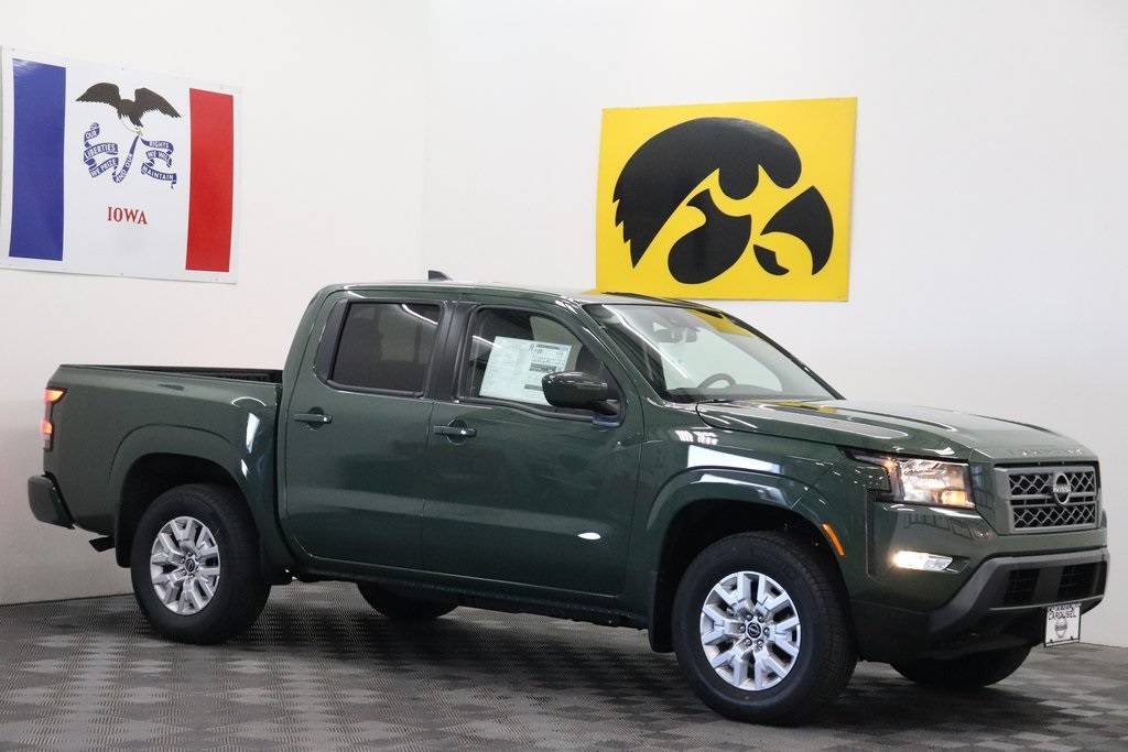 2023 Nissan Frontier SV — Pickup Truck — 10,692 mi — Iowa City, IA