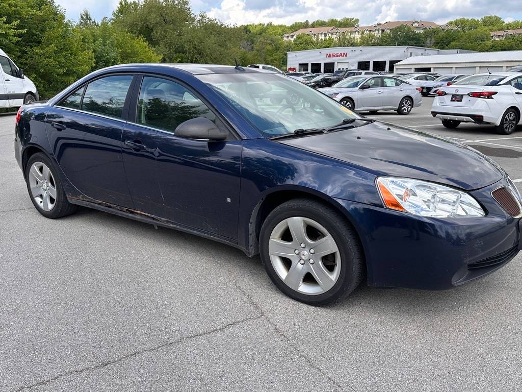 2008 Pontiac G6 Base — Sedan — 211,111 mi — Iowa City, IA