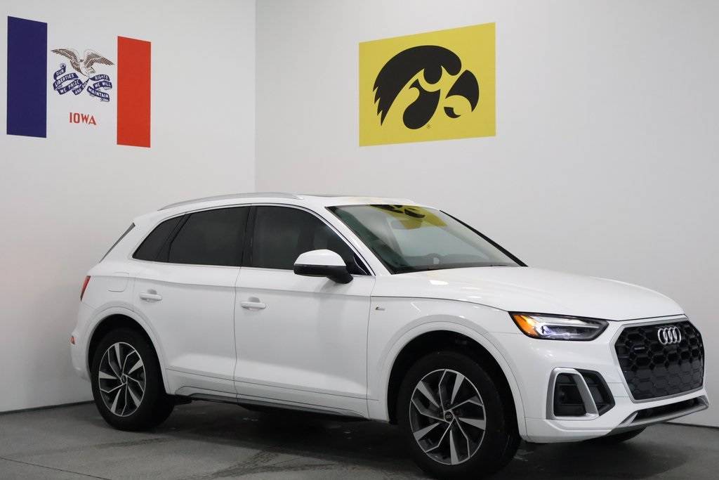 2022 Audi Q5 Premium Plus — SUV — 9,782 mi — Iowa City, IA