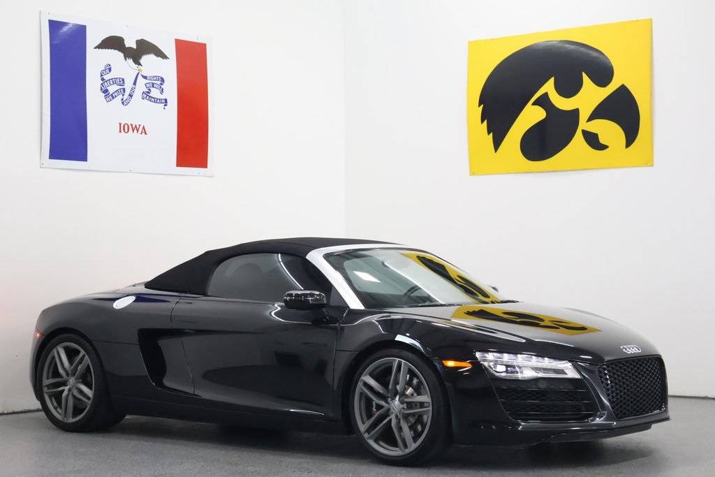 2014 Audi R8 V8 — Convertible — 35,236 mi — Iowa City, IA