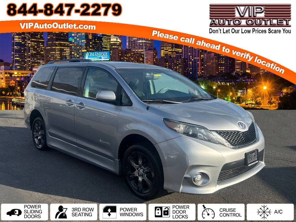 2012 Toyota Sienna SE — Minivan — 64,106 mi — Maple Shade, NJ