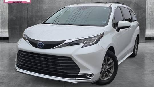 2022 Toyota Sienna XLE — Minivan — 48,521 mi — Buford, GA
