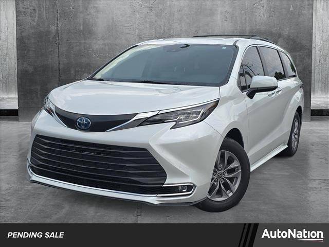 2023 Toyota Sienna XLE — Minivan — 26,547 mi — Buford, GA