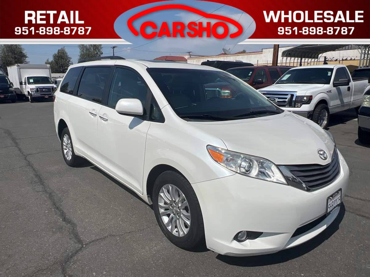 2015 Toyota Sienna XLE — Minivan — 76,376 mi — Corona, CA