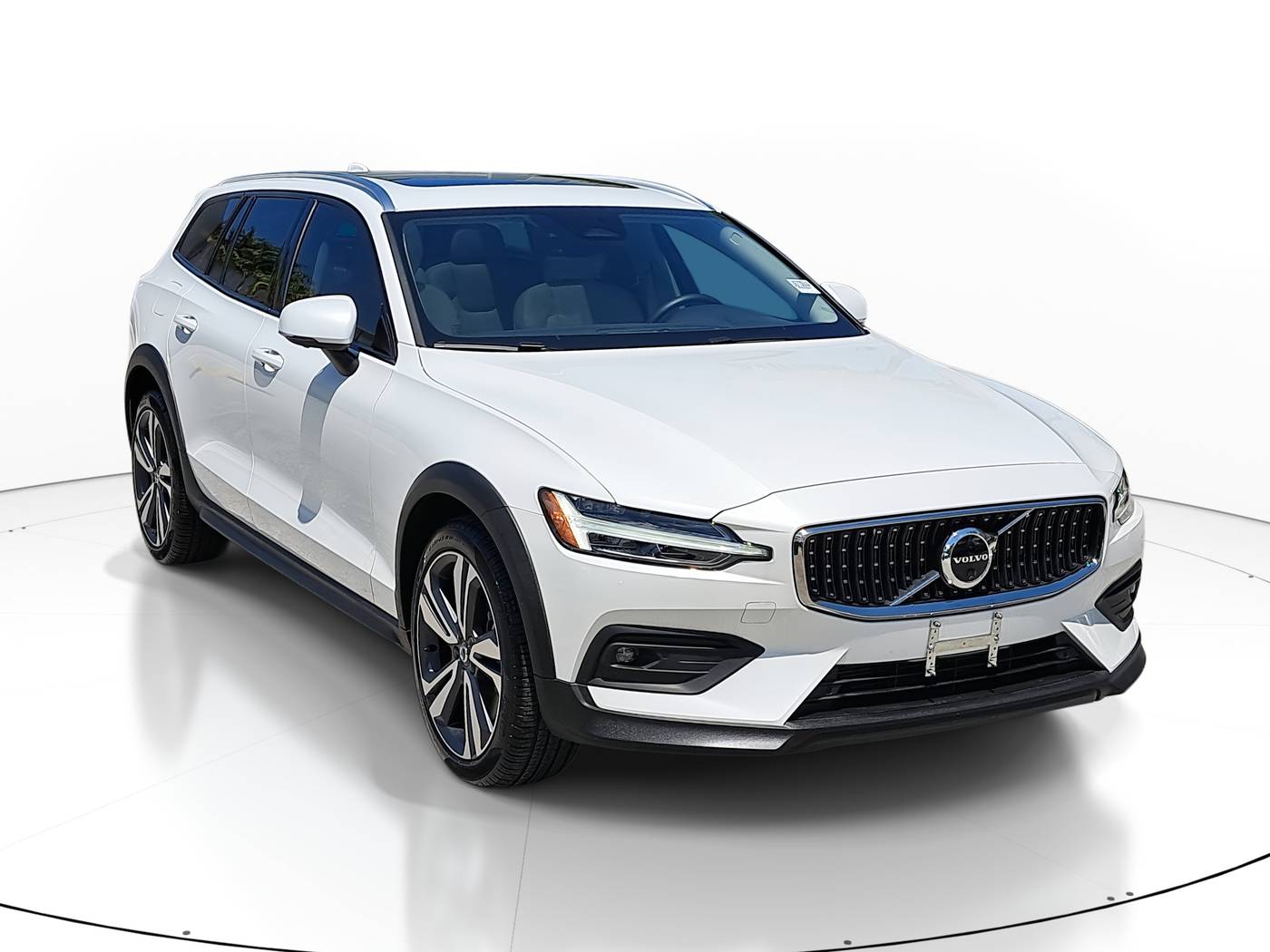 2024 Volvo V60 Cross Country Plus — Wagon — 5,170 mi — Delray Beach, FL