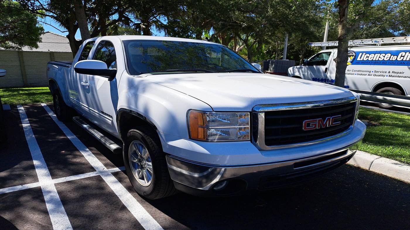 2011 GMC Sierra 1500 SLT — Pickup Truck — 55,126 mi — Delray Beach, FL