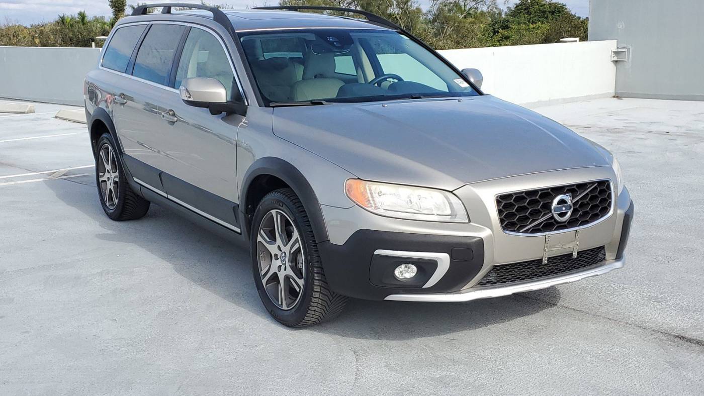 2015 Volvo XC70 T6 — Wagon — 101,620 mi — Delray Beach, FL