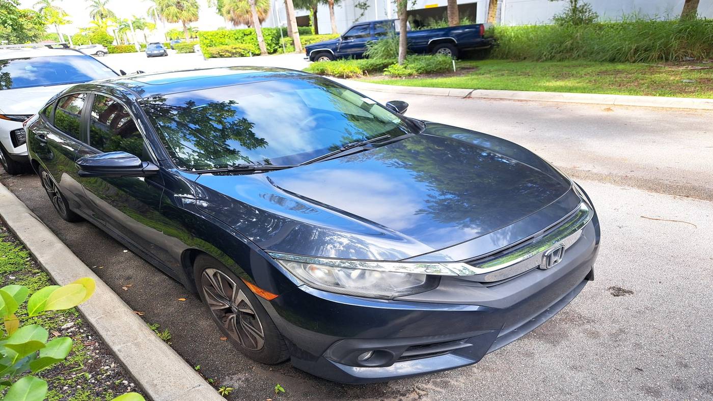 2017 Honda Civic EX-T — Sedan — 66,700 mi — Delray Beach, FL