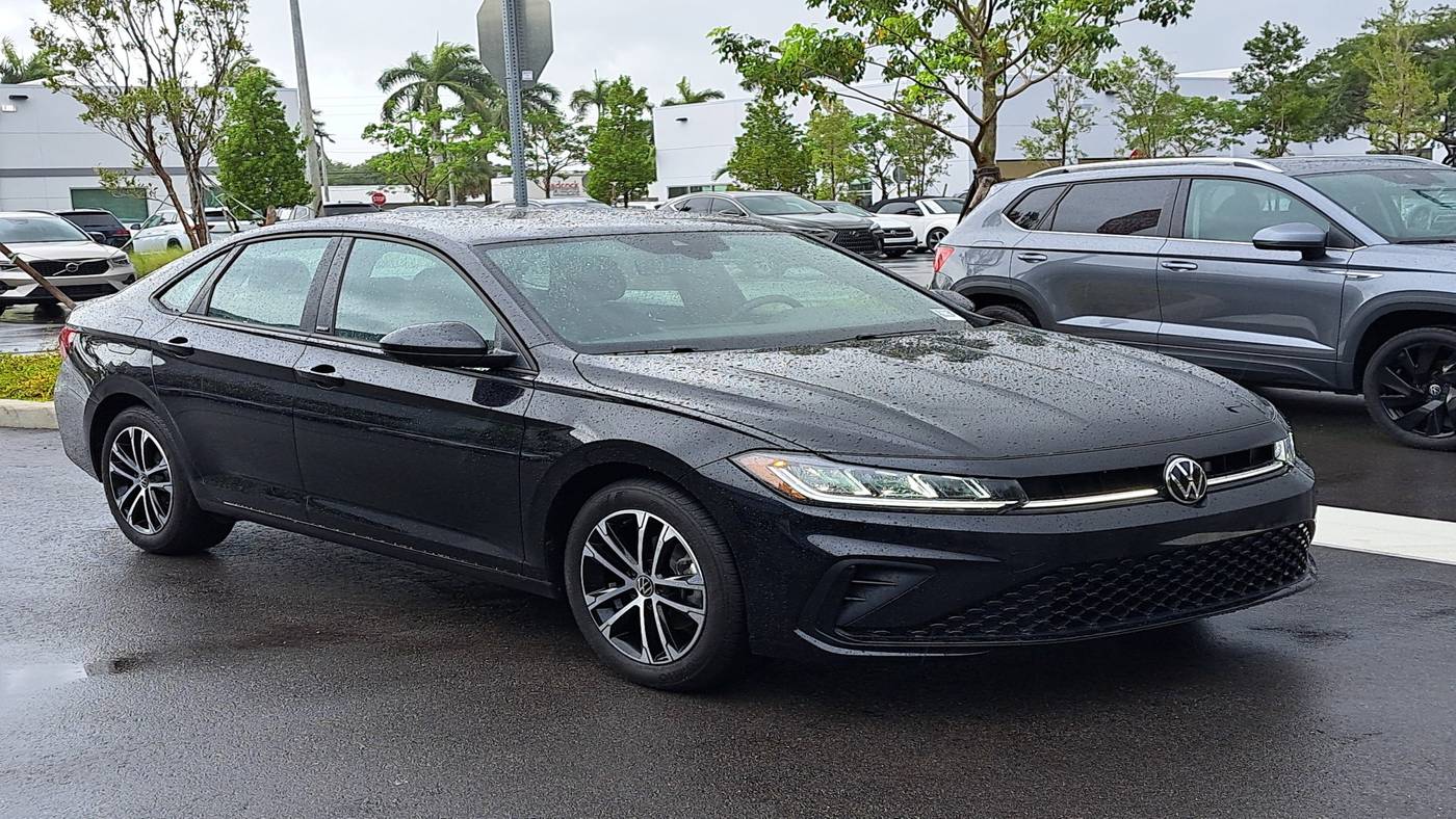 2025 Volkswagen Jetta Sport — Sedan — 4,881 mi — Delray Beach, FL