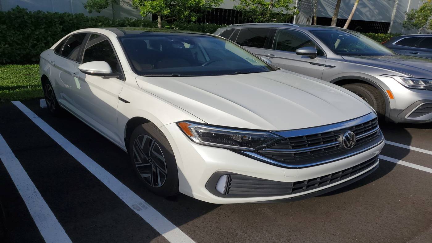 2023 Volkswagen Jetta SEL — Sedan — 14,167 mi — Delray Beach, FL
