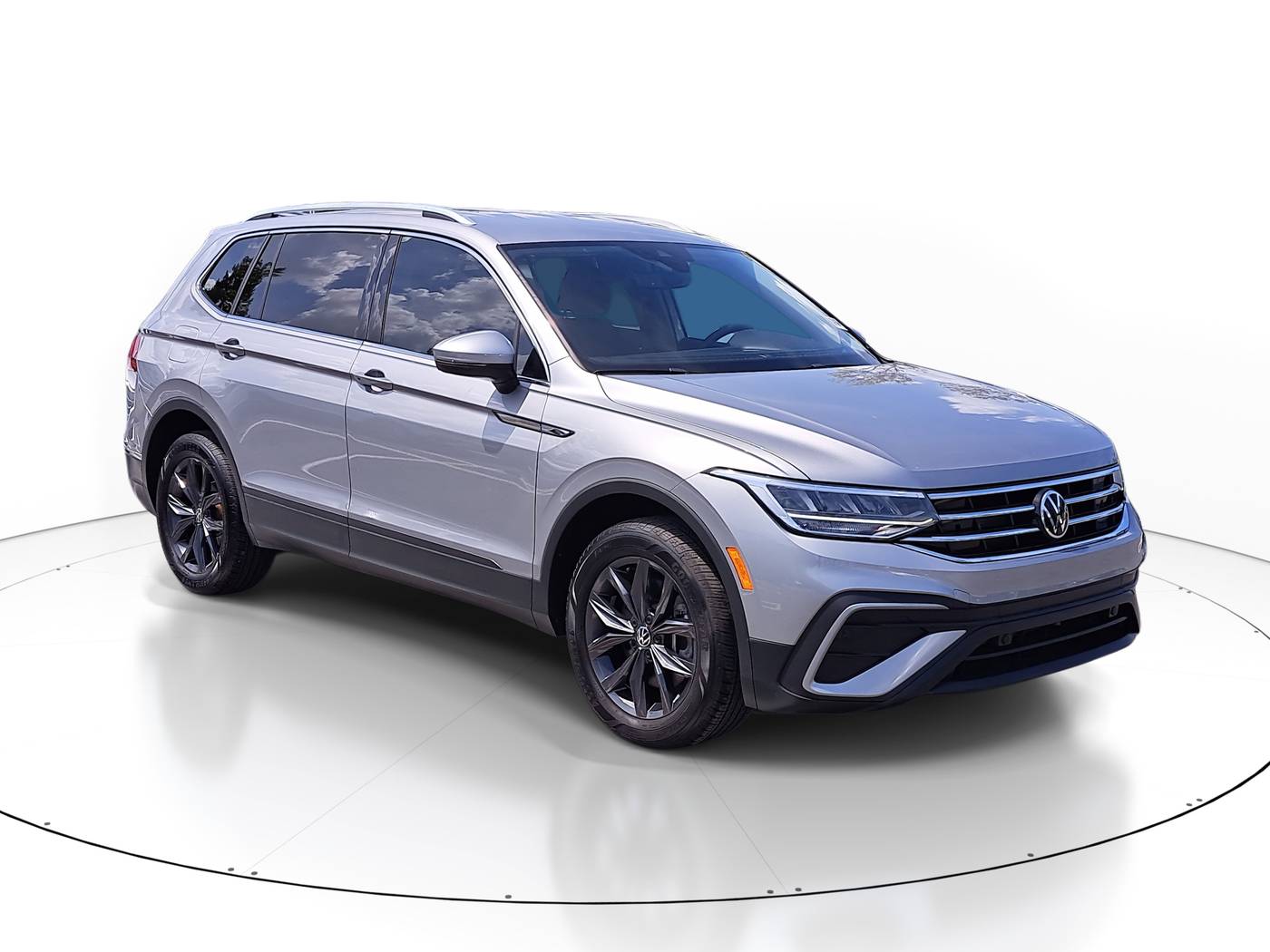 2023 Volkswagen Tiguan SE — SUV — 9,318 mi — Delray Beach, FL