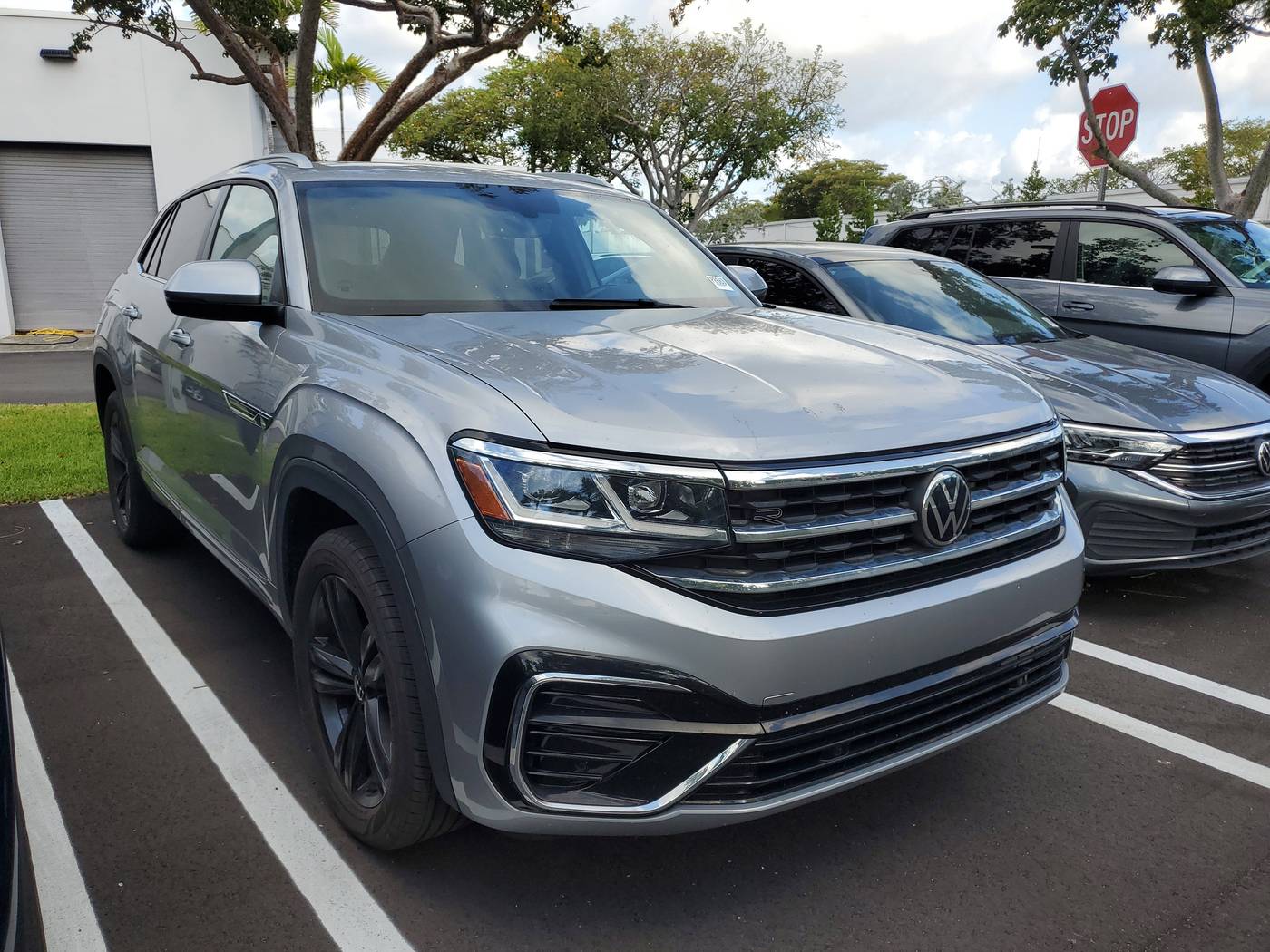 2021 Volkswagen Atlas Cross Sport SE with Technology R-Line — SUV — 44,364 mi — Delray Beach, FL