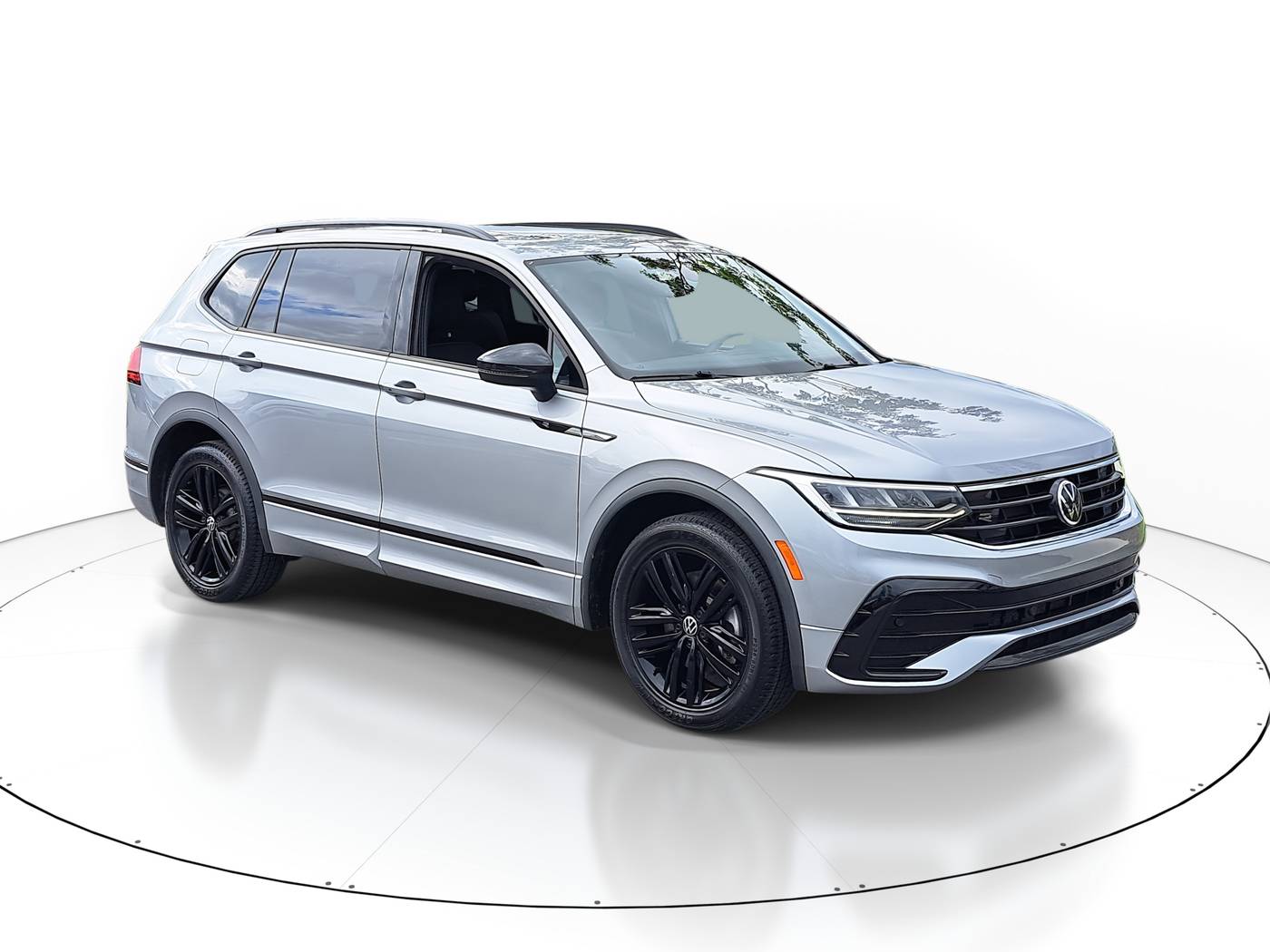 2022 Volkswagen Tiguan SE R-Line Black — SUV — 33,868 mi — Delray Beach, FL