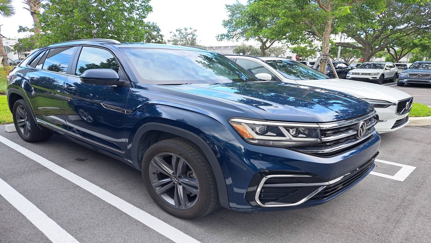 2021 Volkswagen Atlas Cross Sport SE with Technology R-Line — SUV — 30,870 mi — Delray Beach, FL