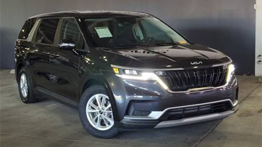 2023 Kia Carnival LXS — Minivan — 11,190 mi — Ft. Lauderdale, FL