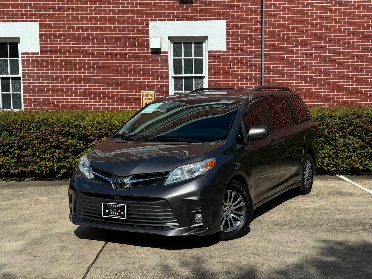 2019 Toyota Sienna XLE Premium — Minivan — 128,326 mi — Houston, TX
