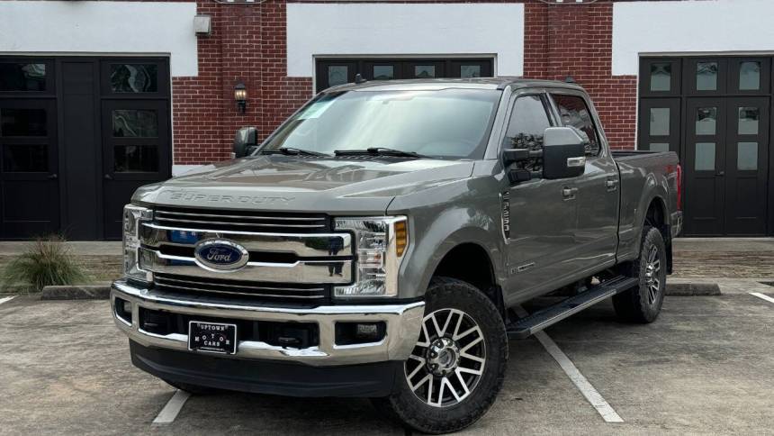 2019 Ford Super Duty F-250 Lariat — Pickup Truck — 112,696 mi — Houston, TX