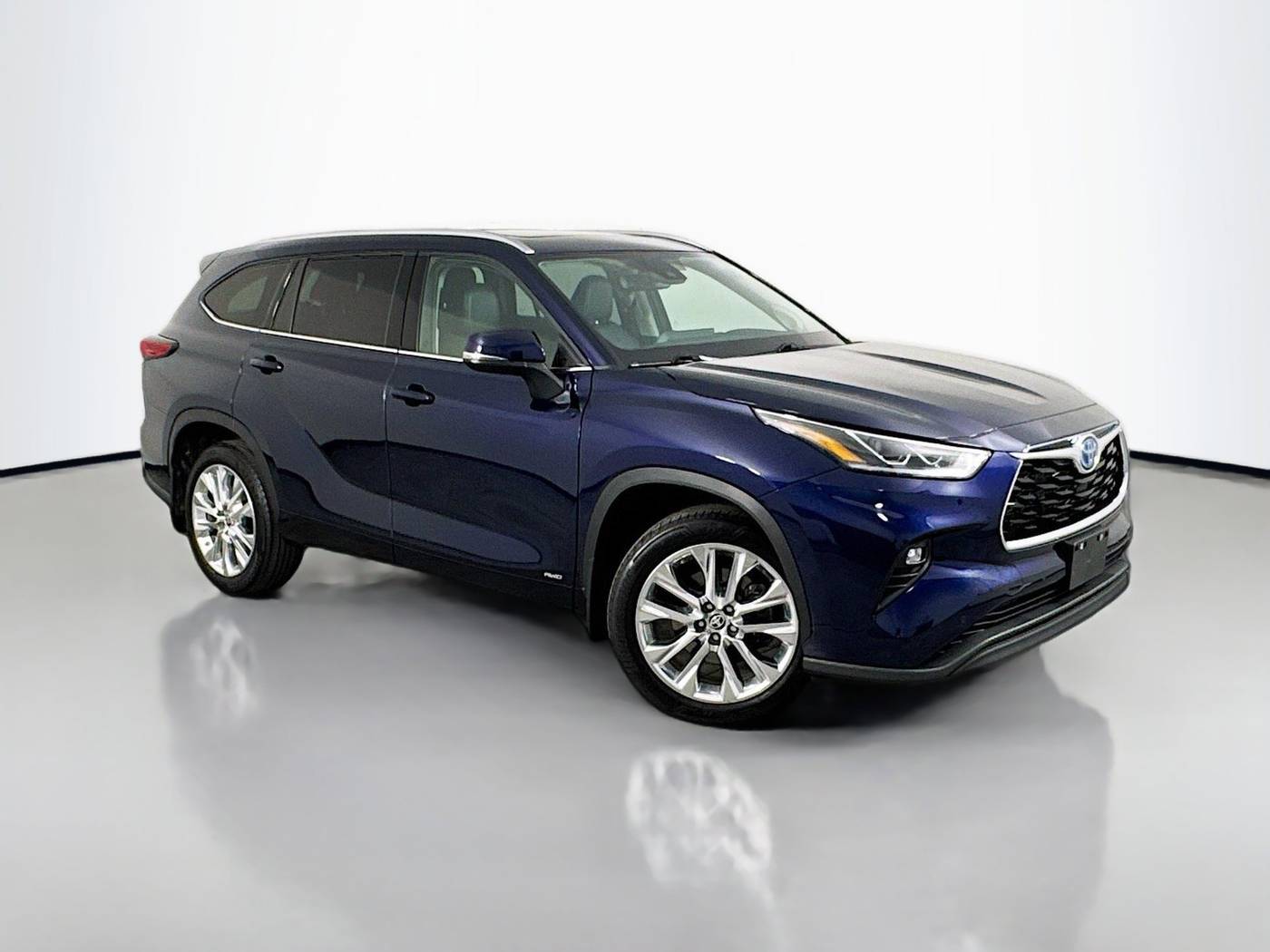 2023 Toyota Highlander Hybrid Limited — SUV — 29,135 mi — Maplewood, MN