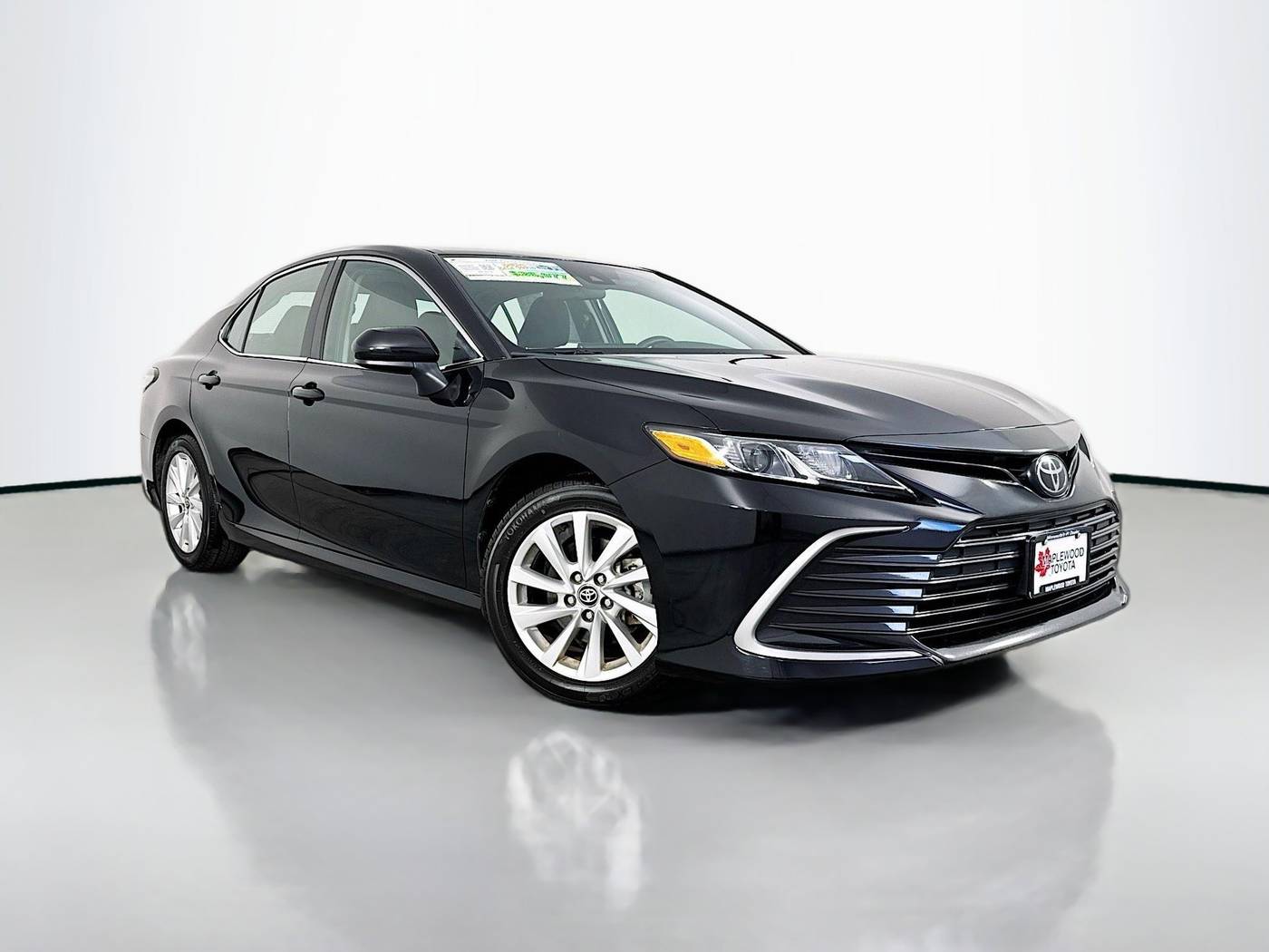 2024 Toyota Camry LE — Sedan — 30,515 mi — Maplewood, MN