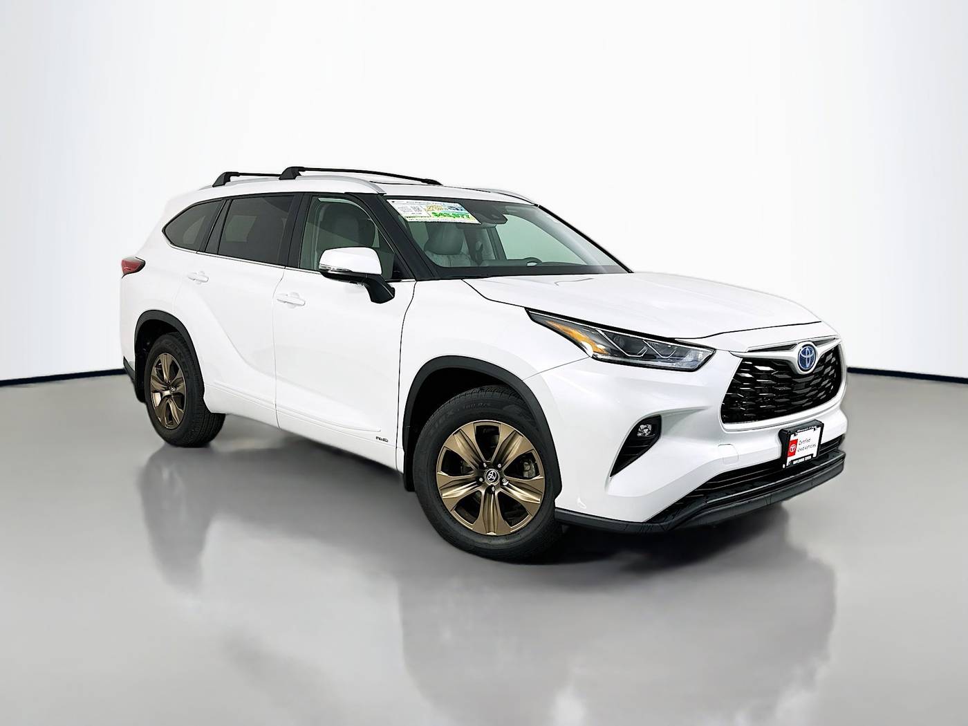 2023 Toyota Highlander Hybrid Bronze Edition — SUV — 46,198 mi — Maplewood, MN