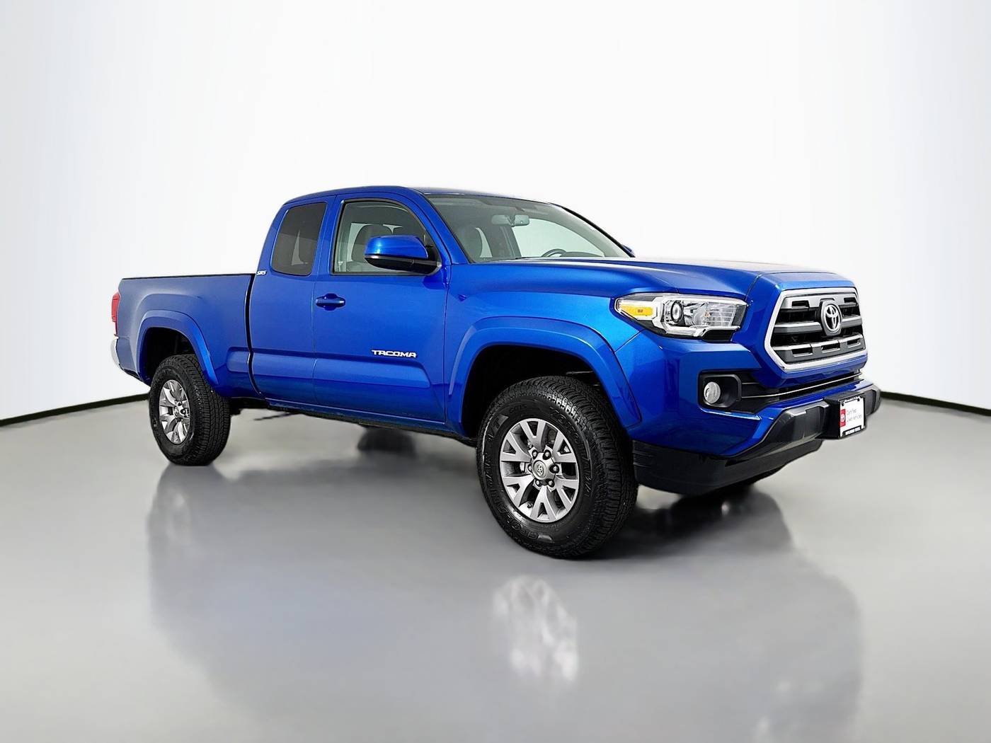 2017 Toyota Tacoma SR5 — Pickup Truck — 43,611 mi — Maplewood, MN