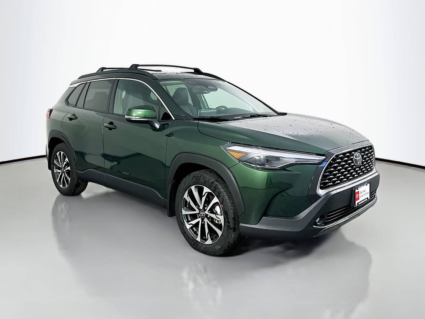 2024 Toyota Corolla Cross XLE — SUV — 911 mi — Maplewood, MN
