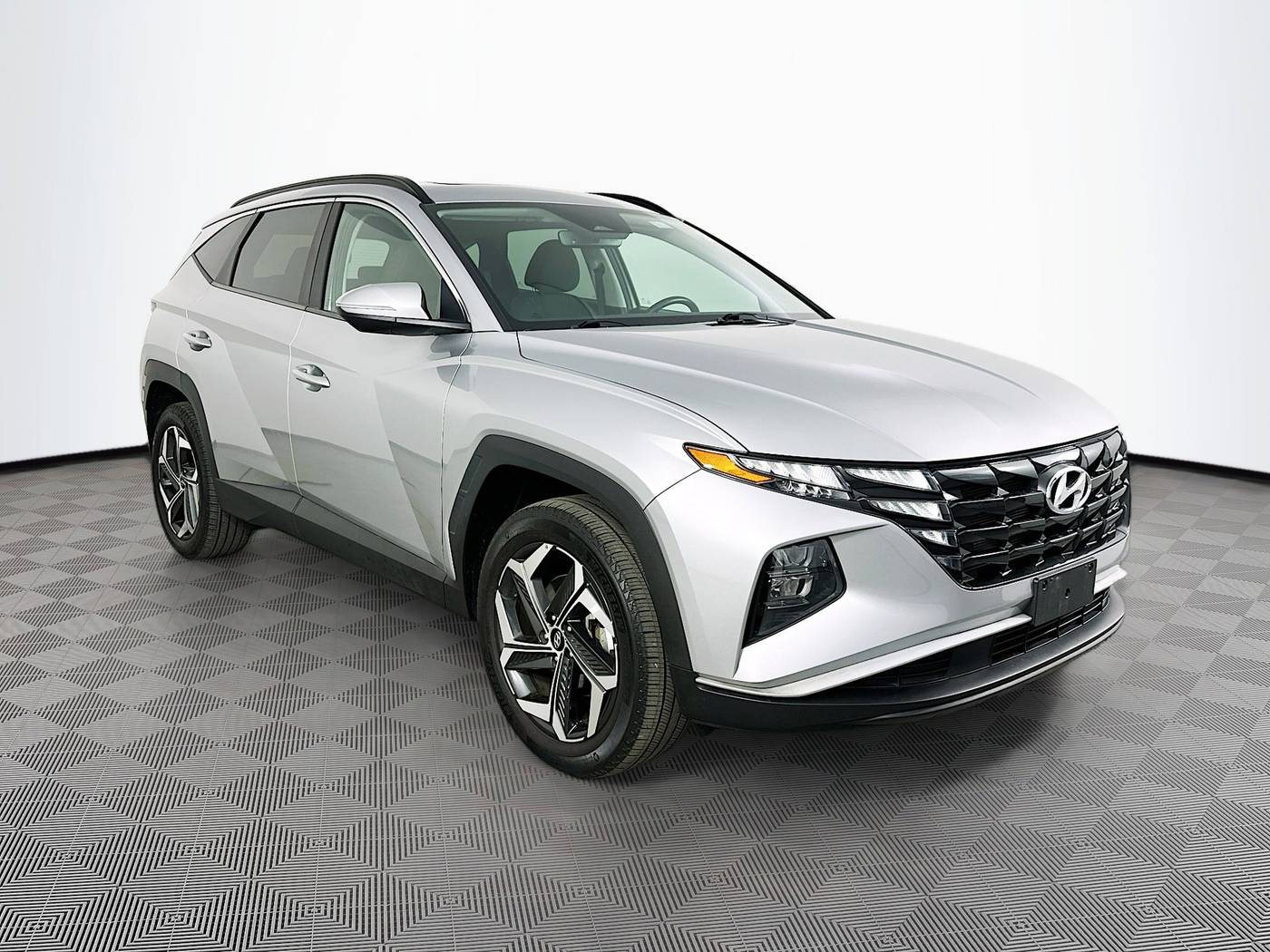 2022 Hyundai Tucson SEL — SUV — 28,499 mi — Maplewood, MN