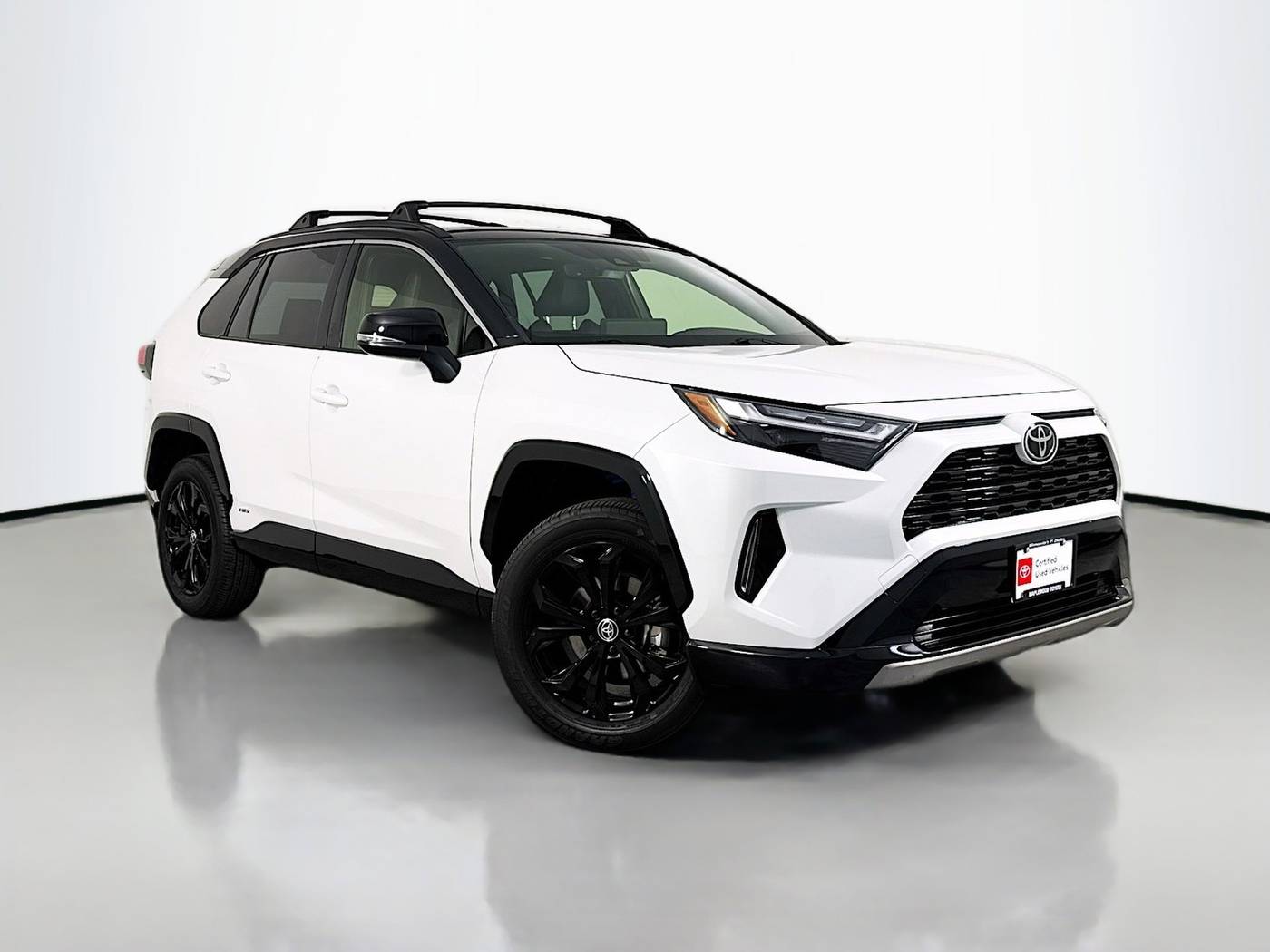 2025 Toyota RAV4 Hybrid XSE — SUV — 5,357 mi — Maplewood, MN
