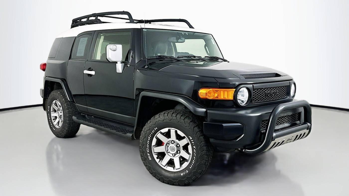 2014 Toyota FJ Cruiser Base