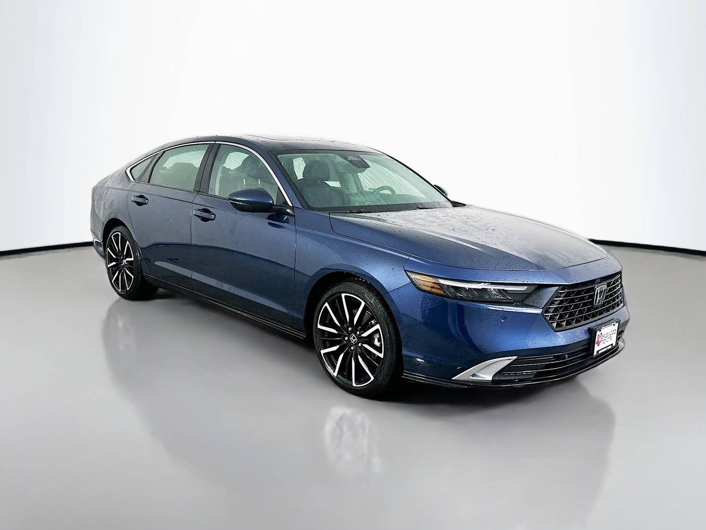2024 Honda Accord Hybrid Touring — Sedan — 8,831 mi — Maplewood, MN