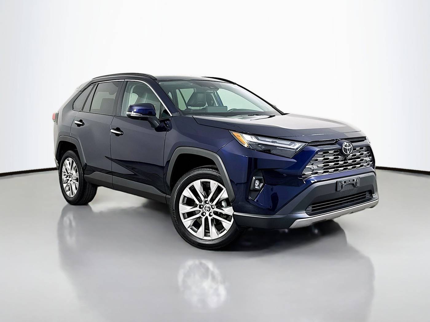 2024 Toyota RAV4 Limited — SUV — 17,965 mi — Maplewood, MN