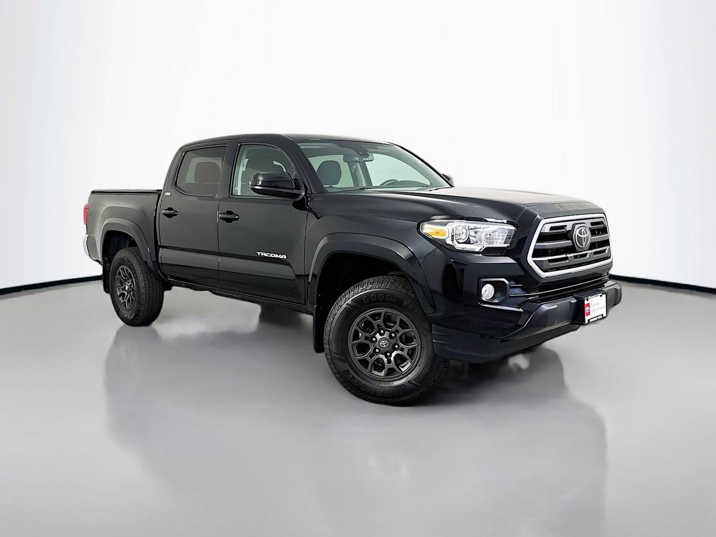 2018 Toyota Tacoma SR5 — Pickup Truck — 74,372 mi — Maplewood, MN