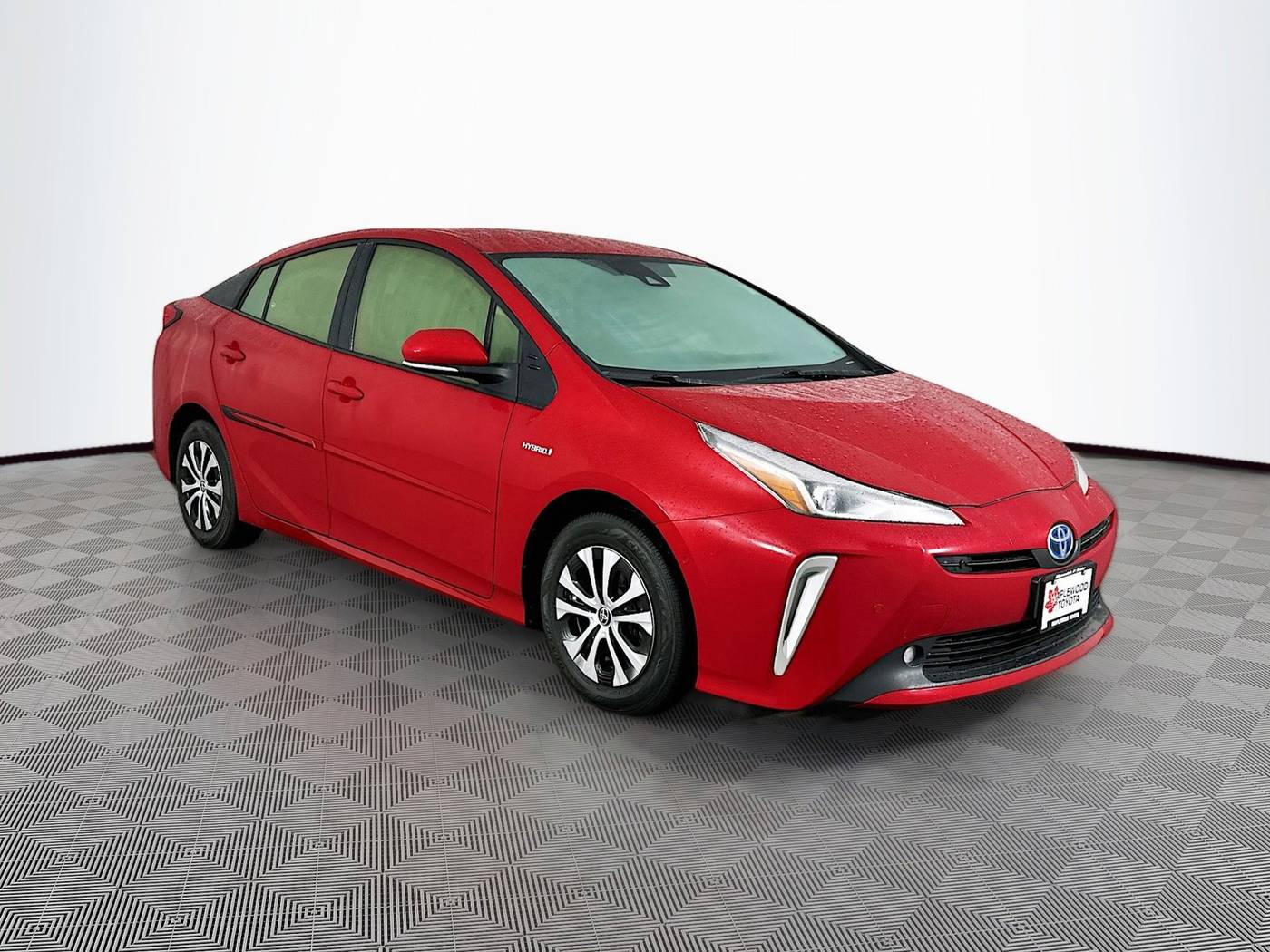 2022 Toyota Prius XLE — Hatchback — 9,420 mi — Maplewood, MN