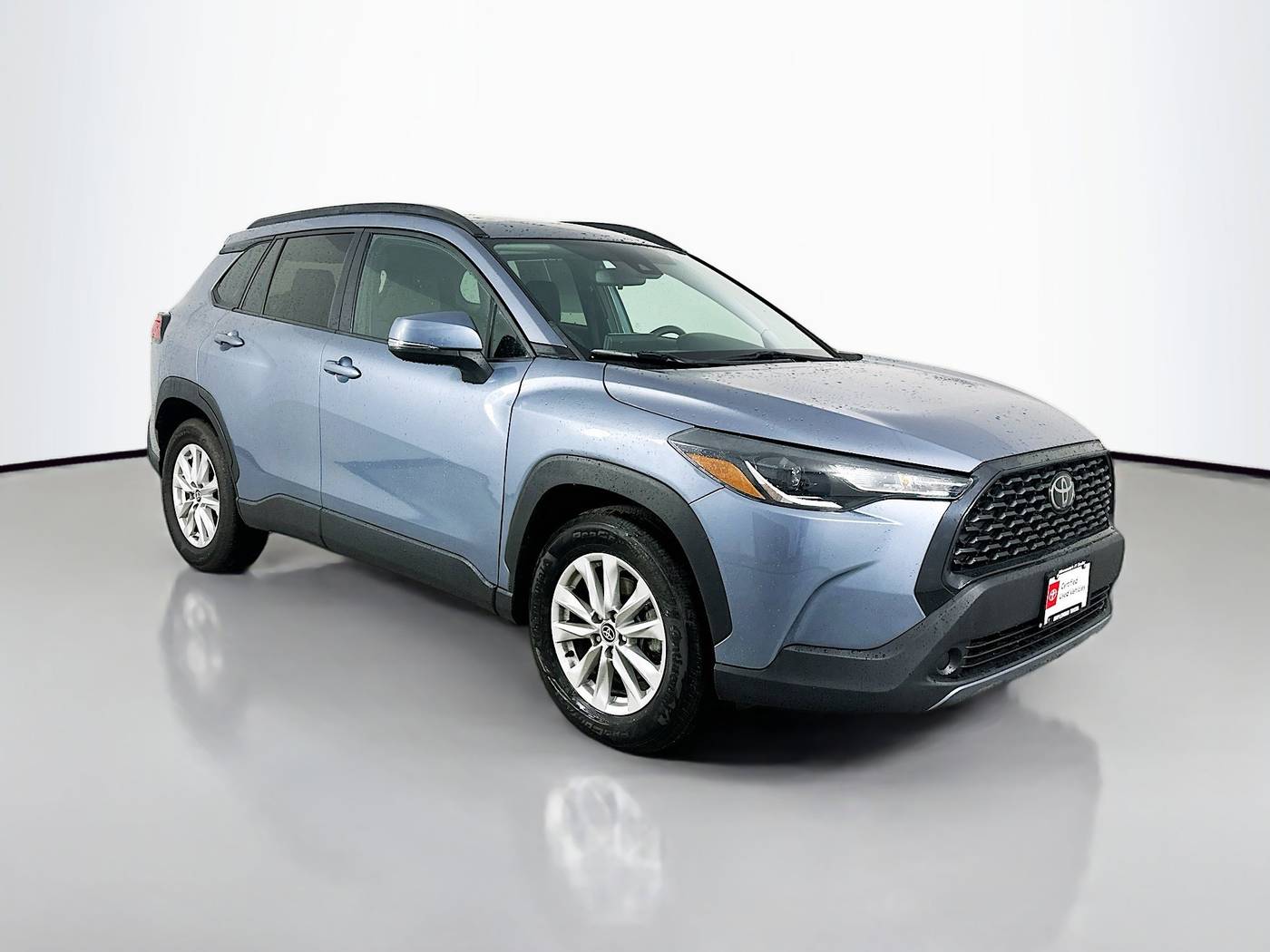 2022 Toyota Corolla Cross LE — SUV — 27,171 mi — Maplewood, MN