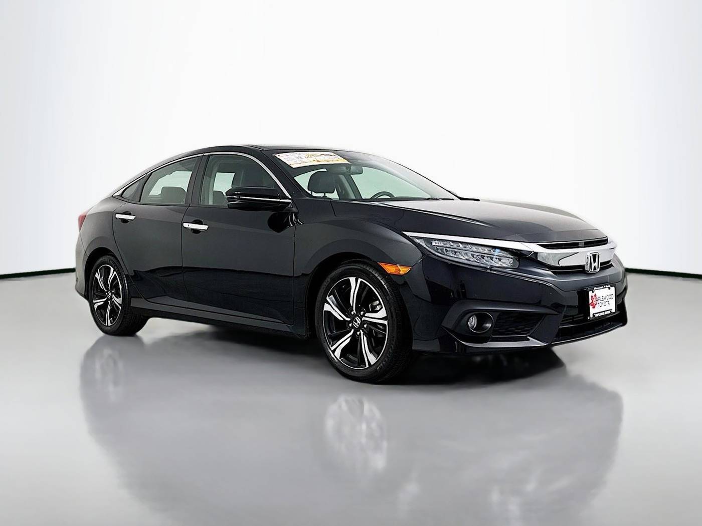 2018 Honda Civic Touring — Sedan — 66,337 mi — Maplewood, MN