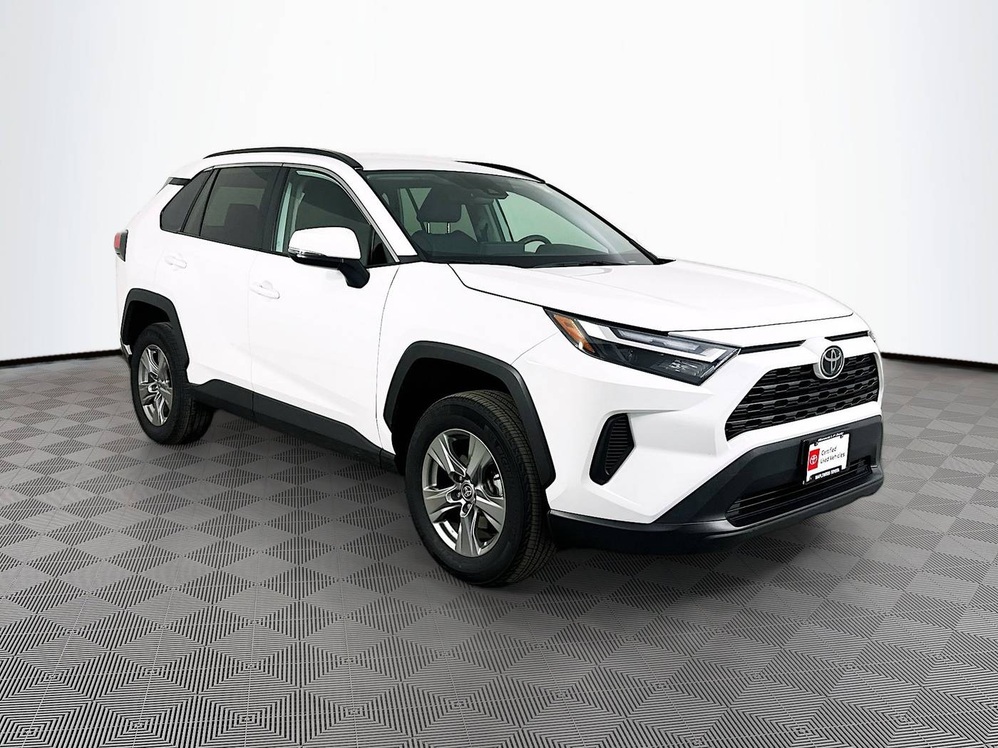 2024 Toyota RAV4 XLE — SUV — 33,493 mi — Maplewood, MN