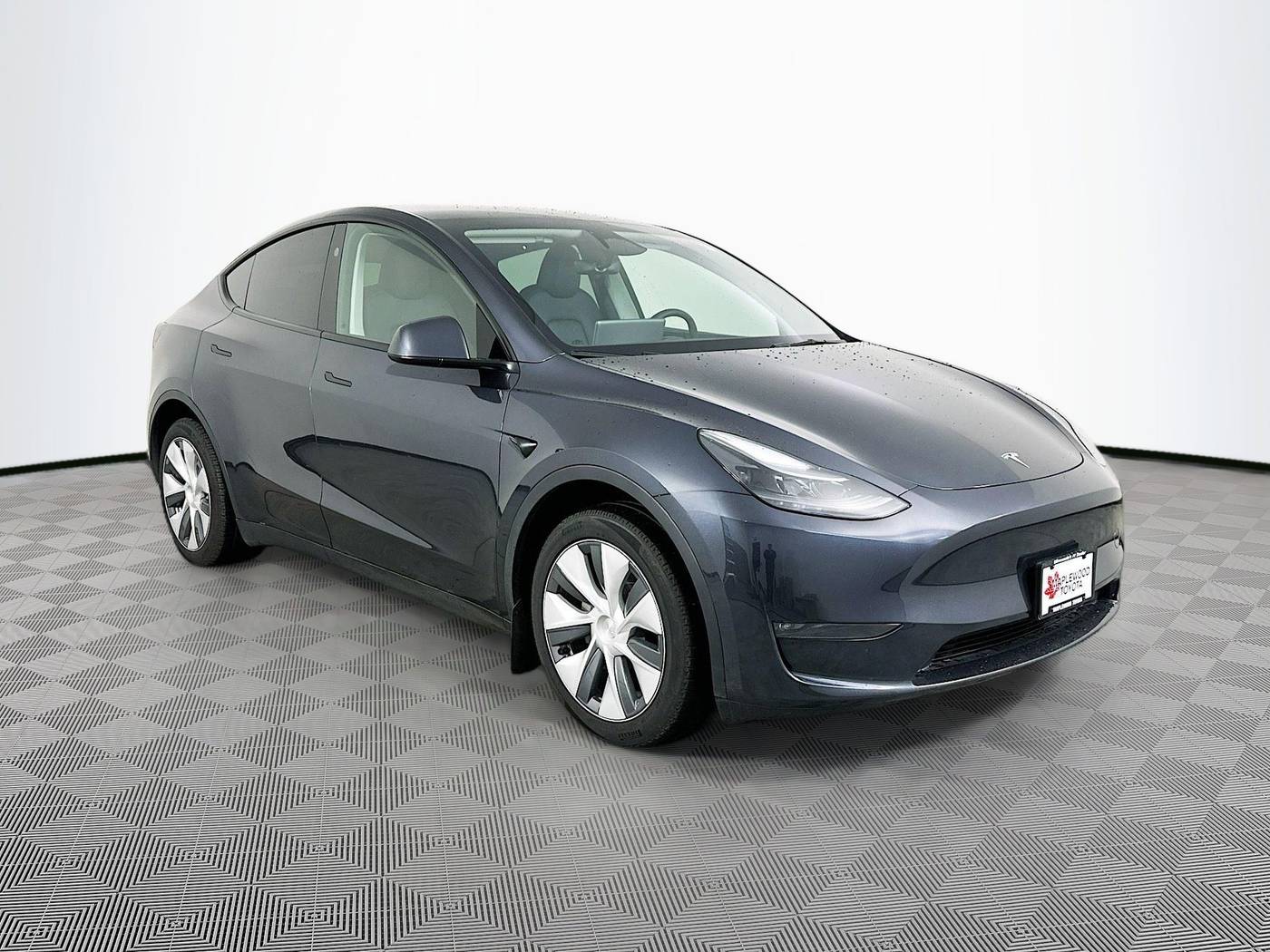 2024 Tesla Model Y Long Range — SUV — 18,739 mi — Maplewood, MN