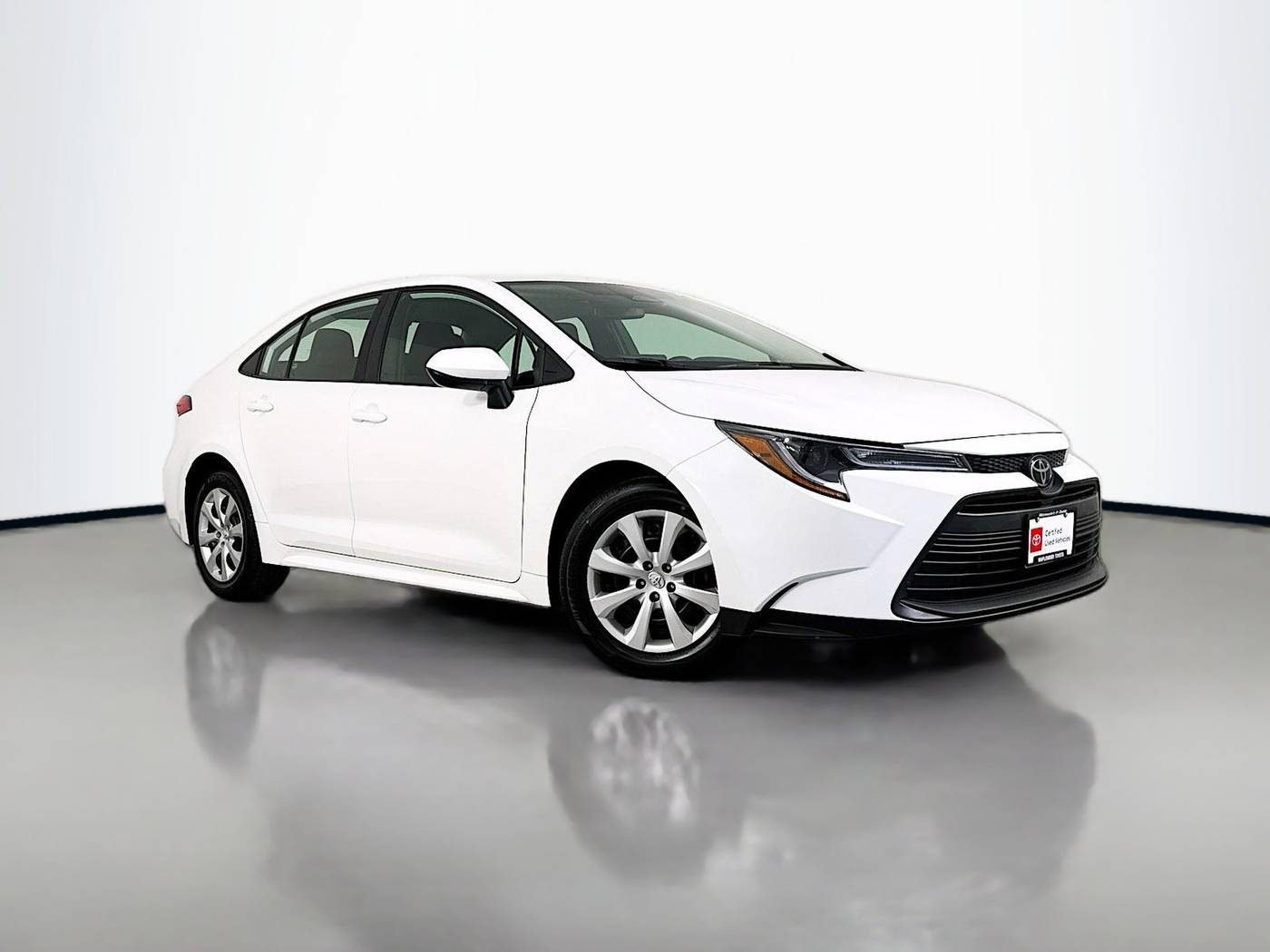 2024 Toyota Corolla LE — Sedan — 24,325 mi — Maplewood, MN