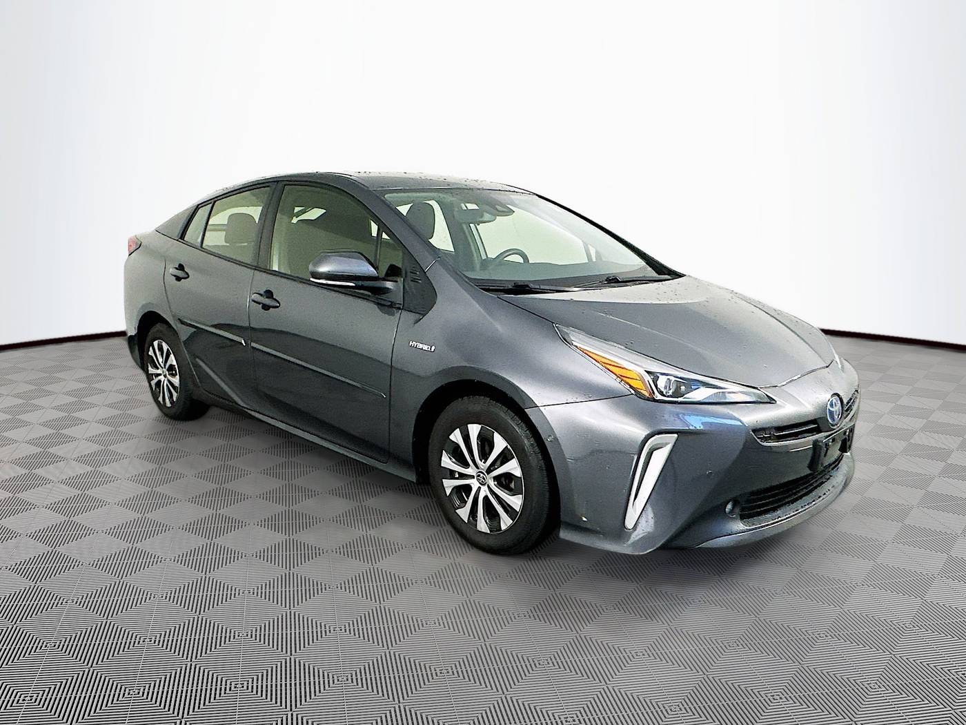 2022 Toyota Prius LE — Hatchback — 34,948 mi — Maplewood, MN