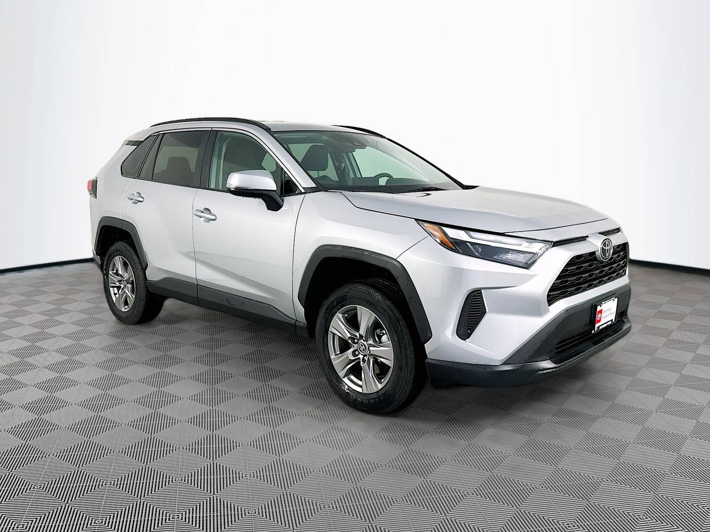 2024 Toyota RAV4 XLE — SUV — 17,335 mi — Maplewood, MN