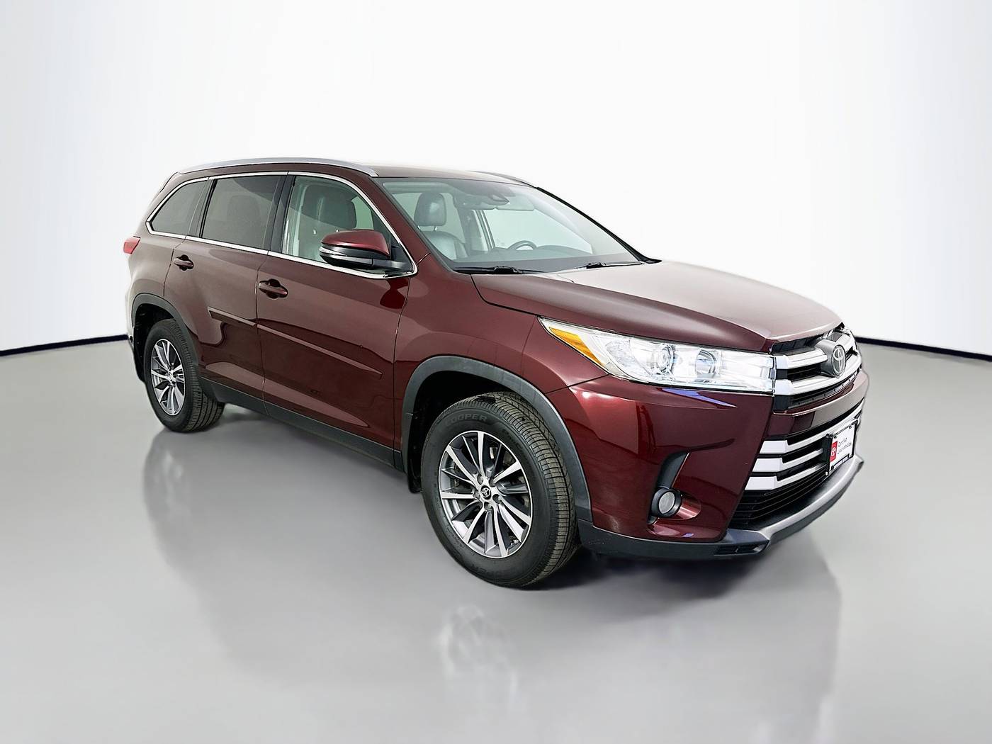 2019 Toyota Highlander XLE — SUV — 62,218 mi — Maplewood, MN