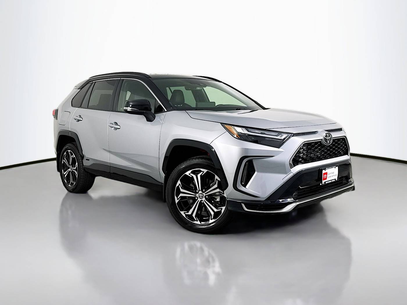 2025 Toyota RAV4 Plug-In Hybrid XSE — SUV — 3,398 mi — Maplewood, MN