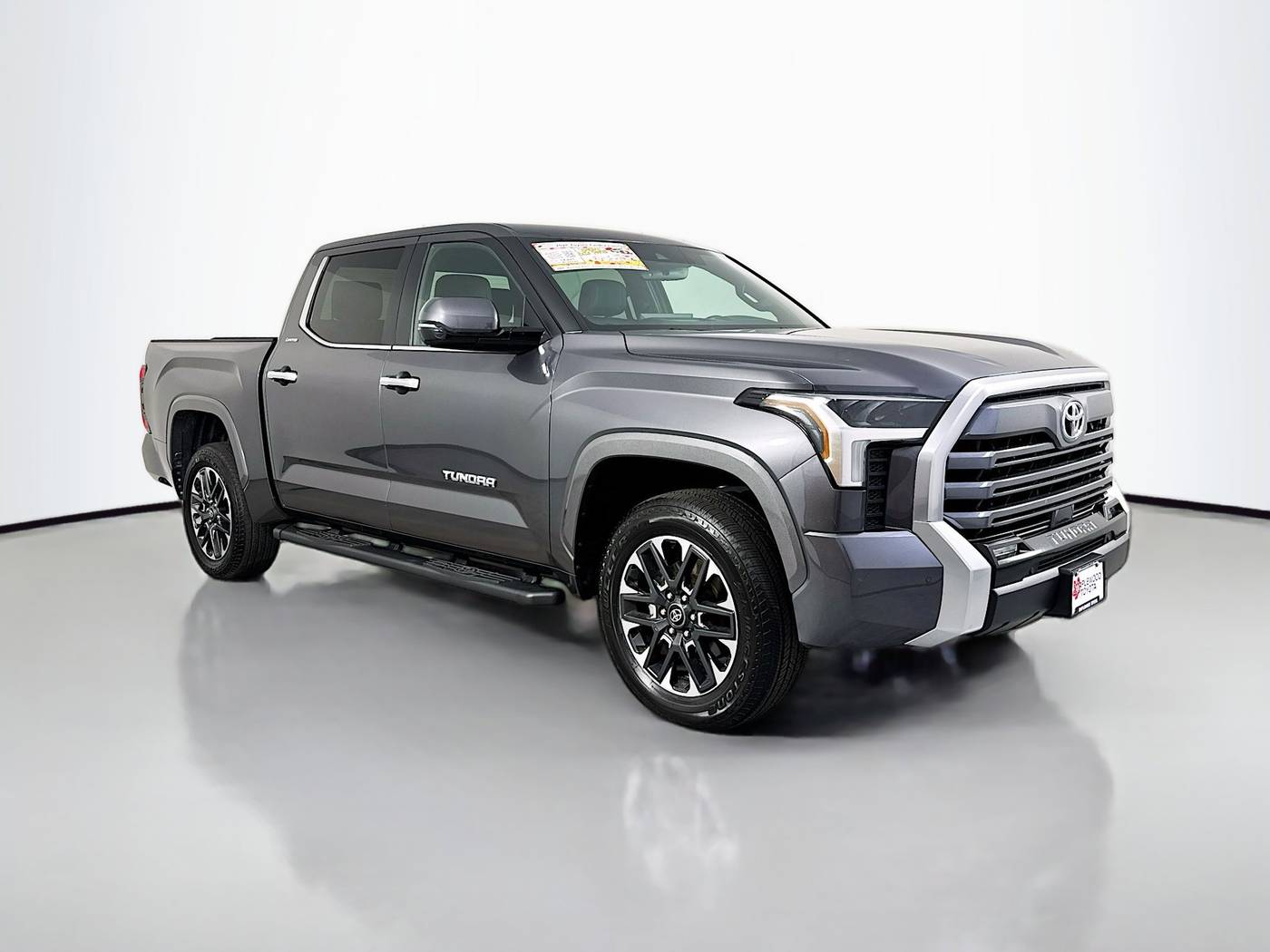 2025 Toyota Tundra Limited — Pickup Truck — 14,841 mi — Maplewood, MN
