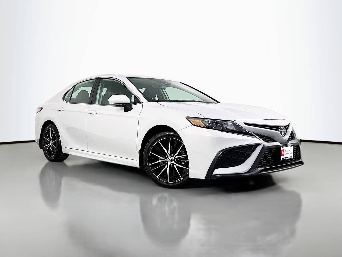 2024 Toyota Camry SE — Sedan — 27,562 mi — Maplewood, MN